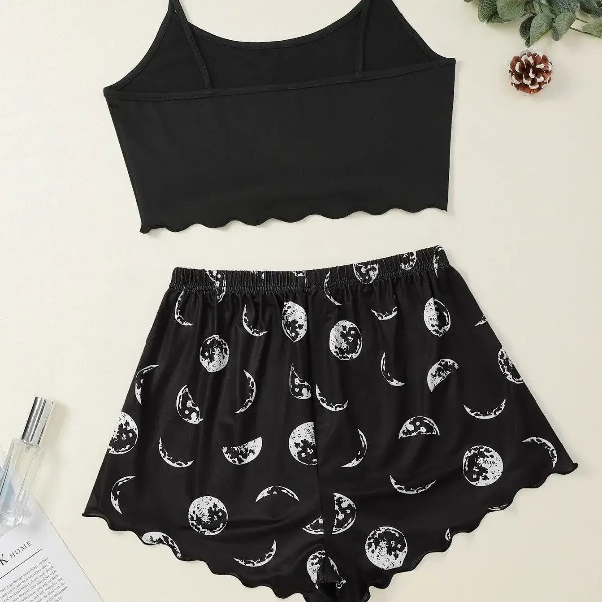 Summer Sleepwear Women 2 Pieces Pajama Set Pink Black Moon and Planet Print Sports Camisole and Shorts Set Casual Loungewear