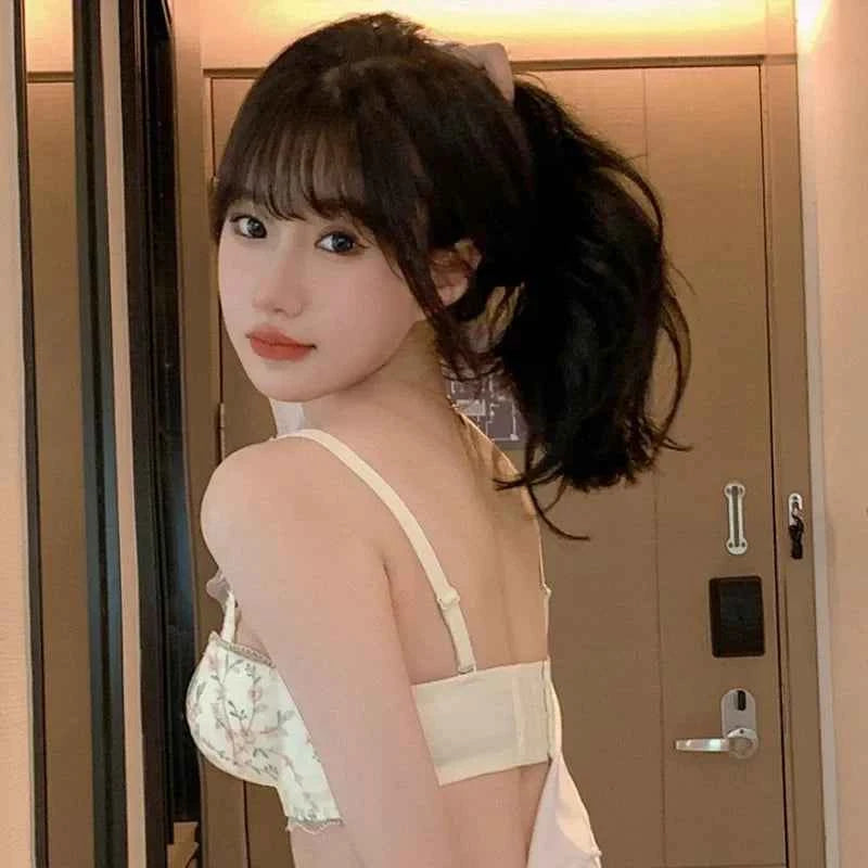 Small Breasts Women&