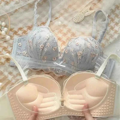 Small Breasts Women&