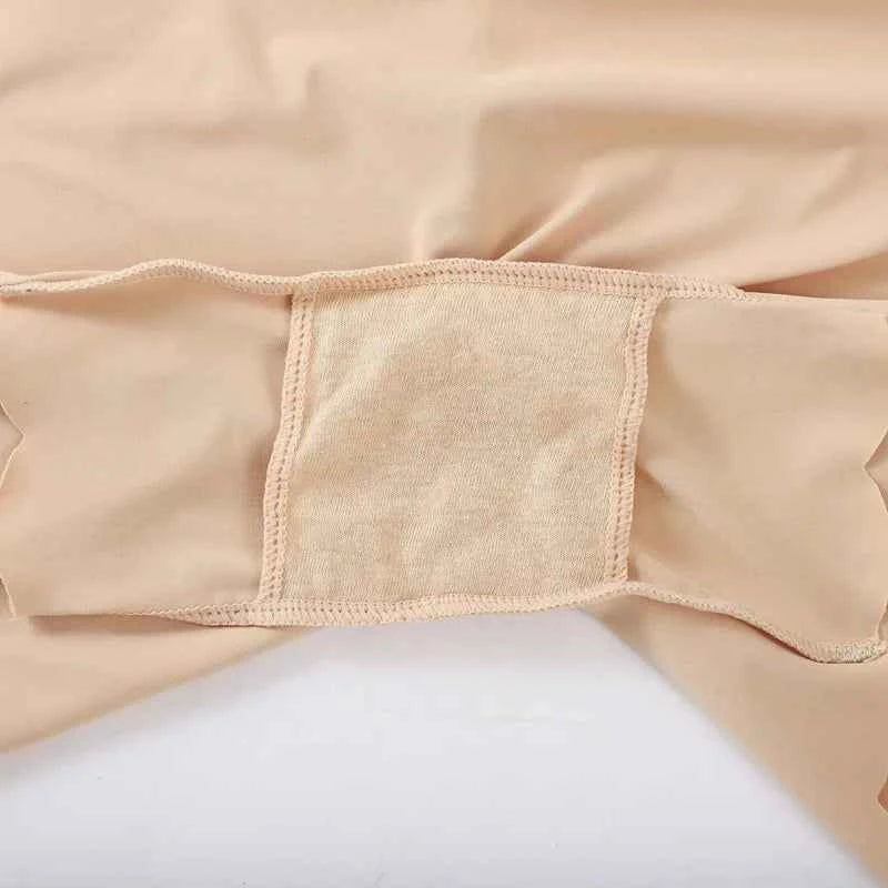 Sexy Lace Edge Safety Short Pants Soft Seamless Under Skirt Shorts. - Urban Heaven Co